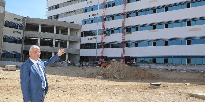 Torbalı’da Yeni Hastane Bitişiğine Avm Müjdesi