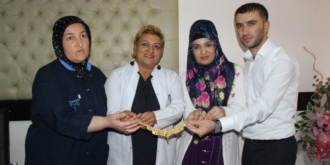 Temizlik Görevlisinden İnsanlık Dersi