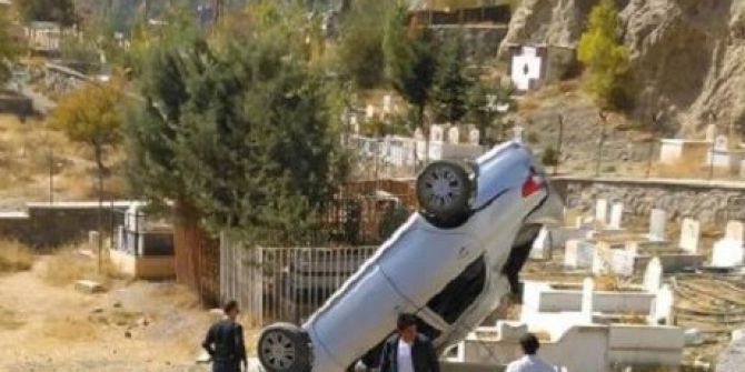 Virajı Alamayan Otomobil Takla Attı: 2 Yaralı