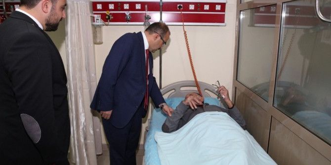 Vali İsmail Ustaoğlu Hastanede İncelemelerde Bulundu