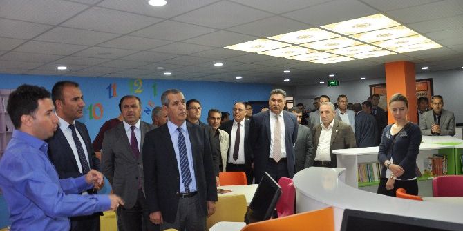 Turgut Özal Ortaokulunda Z-kütüphane Açıldı