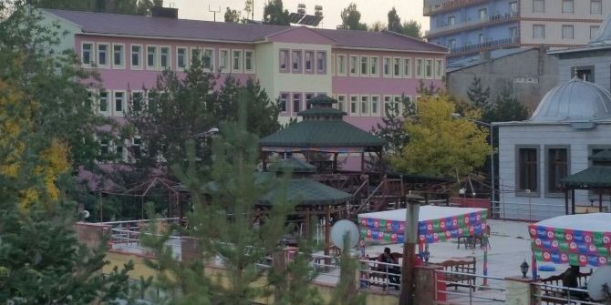 Bulanık Belediye Binasının Cephesi Yenilendi