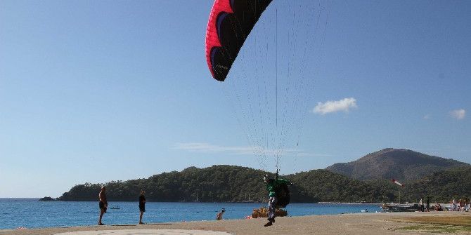 17. Ölüdeniz Hava Oyunları Nefesleri Kesiyor