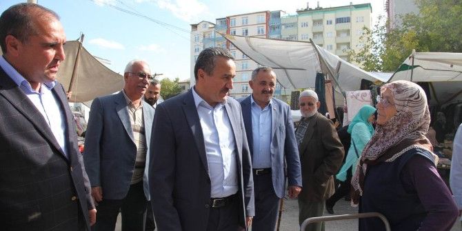 Başkan Tutal, Pazar Esnafıyla Buluştu