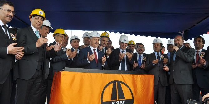 Bakan Arslan, Kars-digor-tuzluca Bölünmüş Yolunun Temelini Attı