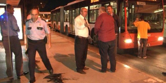 Otobüsteki Yolcuları Tinerle Yakmaya Çalıştı