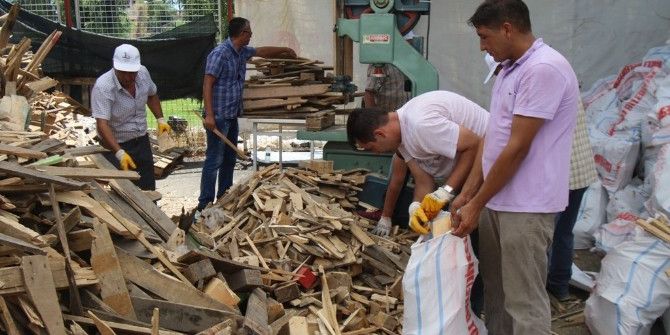 Bayraklı Belediyesi’nden Yakacak Desteği