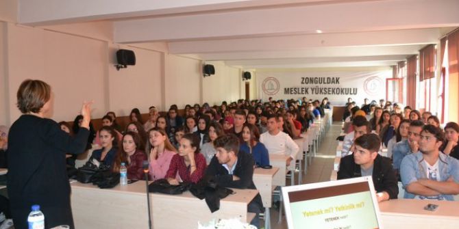 Beü Kariyer Merkezi, Yeni Döneme Eğitimlerle Başladı