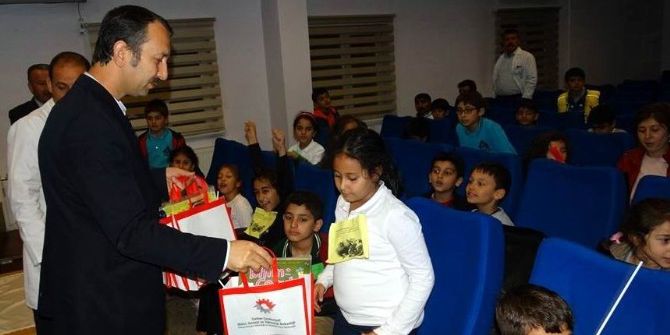Öğrenciler Eğitici Çizgi Filmlerle Bilgilendiriliyor