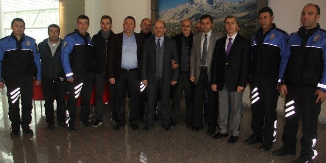Emniyet Müdürlüğü, Kemal Tekden’i Öğrencilerle Buluşturdu