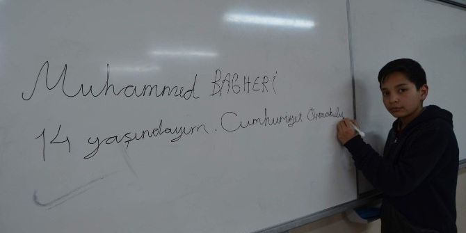 Ülkeleri Farklı Olsa Da Ortak Dilleri Türkçe