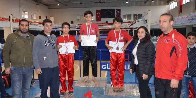 Adana’da Okullararası Küçükler Kick Boks İl Birinciliği