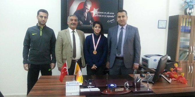 Zhl Öğrencisi Bal, Judo İl Birincisi Oldu