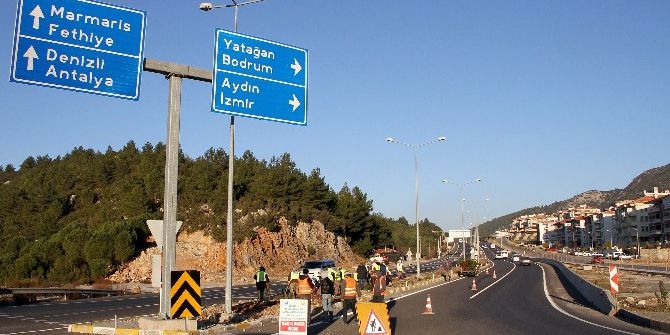 Karayolu Yeşillendiriliyor
