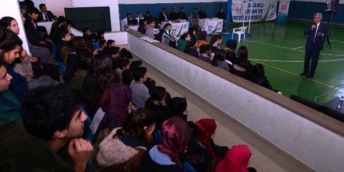 Belediye Başkanı Polat Öğrencilerle Buluştu