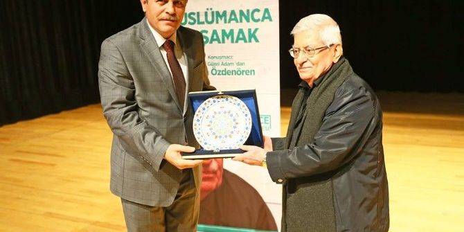 Rasim Özdenören: Başkalarının Yanlışlıklarıyla Uğraşmaktan Kendi Doğrularımızı Söyleyemiyoruz