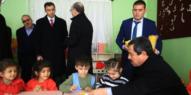 Hulusi Efendi Erkek Yatılı Kuran Kursuna Halı Saha Açıldı