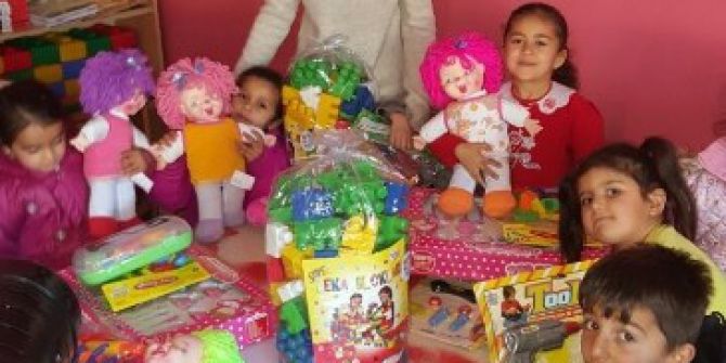 Başkan Çetin’den Şırnaklı Miniklere Hediye