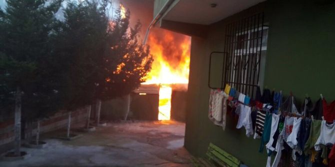 Ümraniye’de Gecekondu Yangını