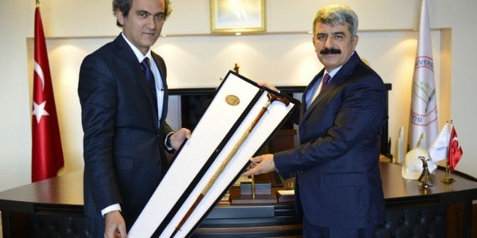 Koü Rektöründen Prof. Dr. Mahmut Özer’e Ziyaret