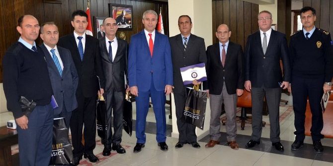 Uşak’ta Başarılı Polislere Belge Verildi