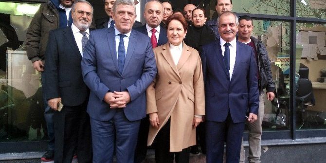 Meral Akşener, Yeniçağ Gazetesine Ziyarette Bulundu