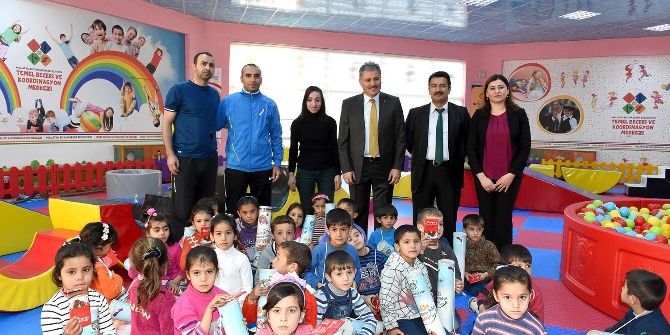 Cemal Aslan Eğitim Merkezi 300 Suriyeli Çocuğu Misafir Etti