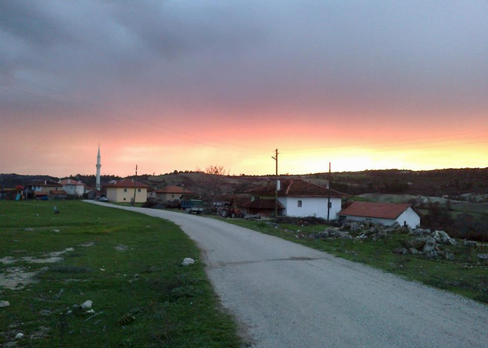 Uşak Halilefendiçiftliği Köyü Resimleri 1