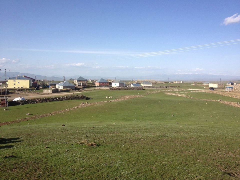 Malazgirt Karahasan Köyü Resimleri 8