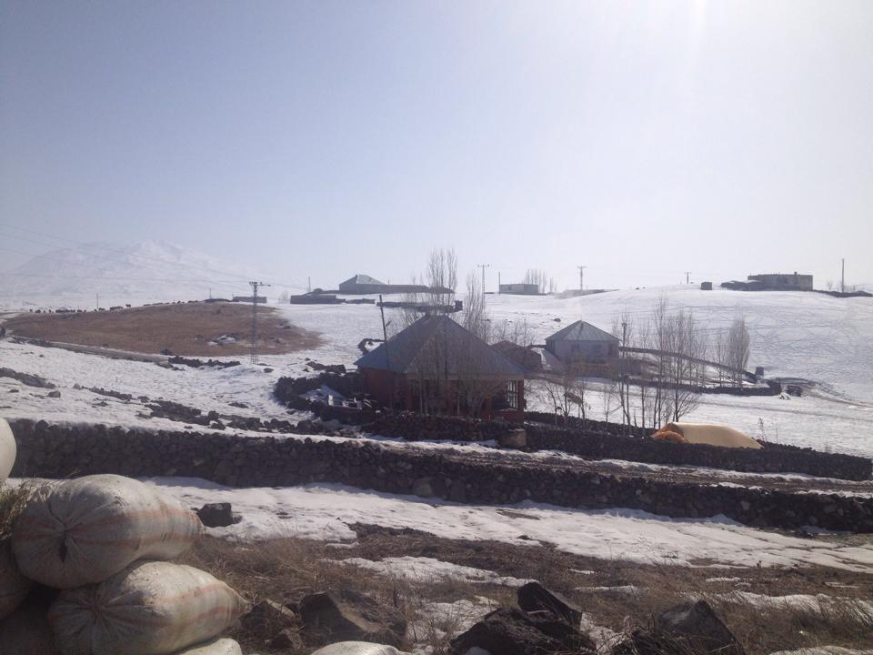 Malazgirt Karahasan Köyü Resimleri 9