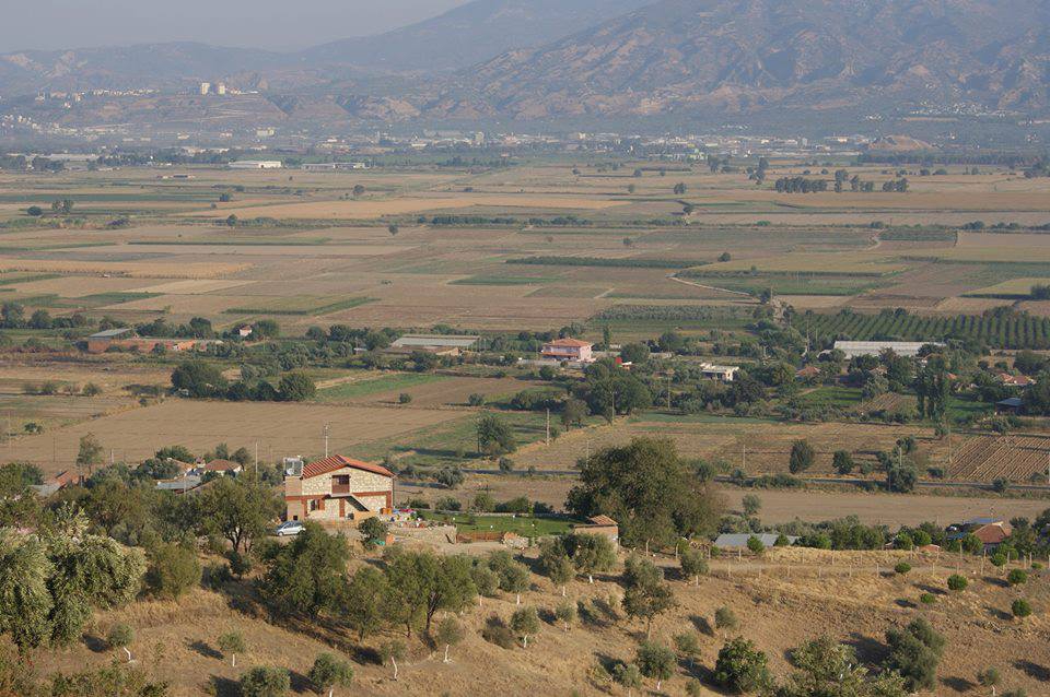 Efeler Gölhisar Köyü Resimleri 1