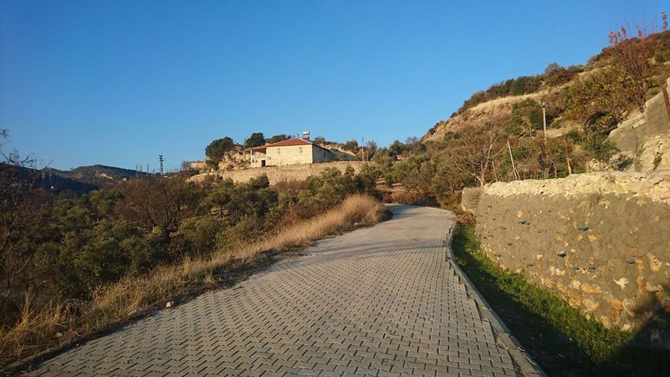 Altınözü Kılıçtutan Köyü Resimleri 3