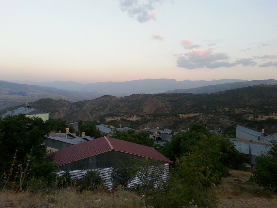 Kemah Ağaçsaray Köyü Resimleri 4