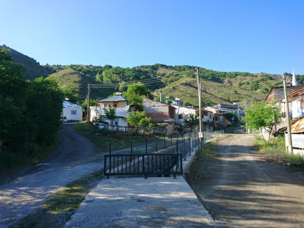 Refahiye Keçegöz Köyü Resimleri 1