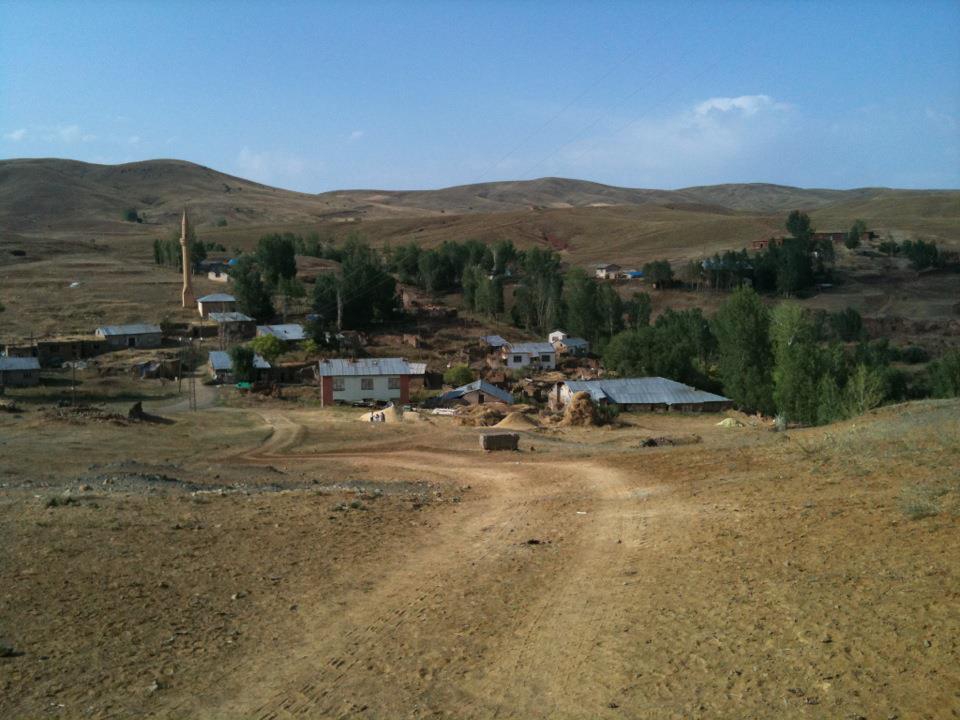 Tercan Hacıbayram Köyü Resimleri 1