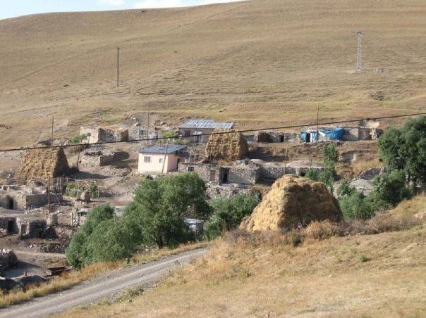 Tercan Kalecik Köyü Resimleri 13