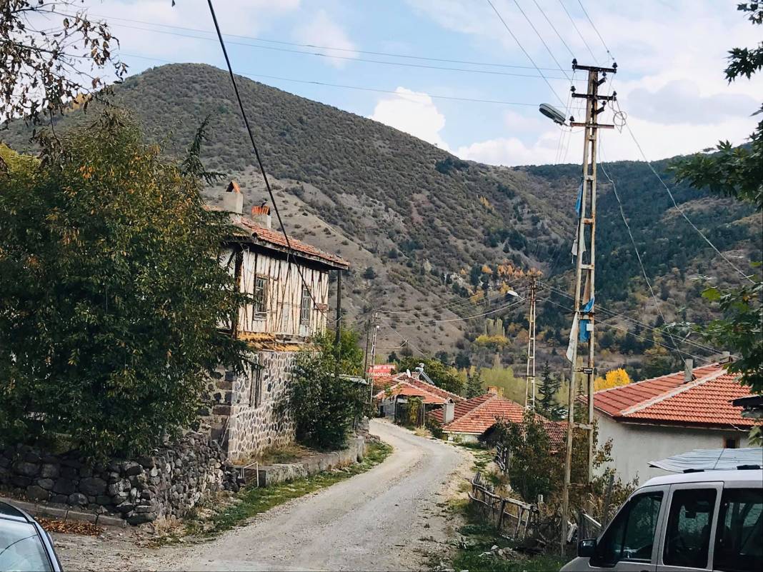 Kızılcahamam Yanık Köyü Resimleri 7