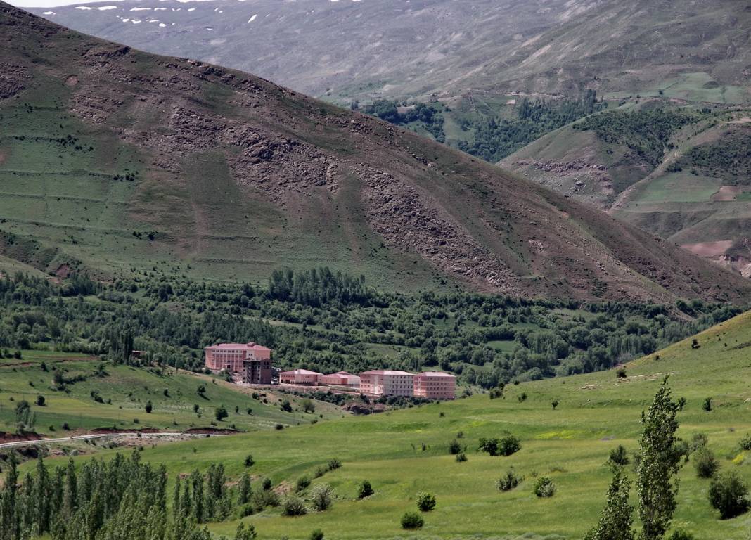 Bahçesaray Güneyyamaç Köyü Resimleri 1