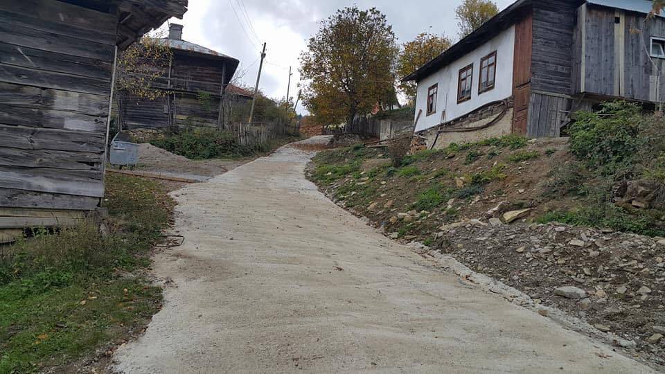 Ulus Aşağıemirce Köyü Resimleri 6