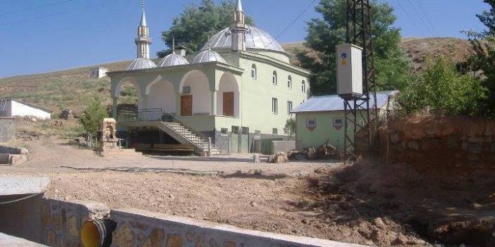 Sivas Akçainiş Köyü Resimleri