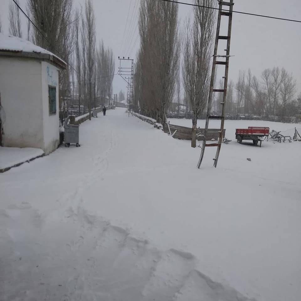 Sivas Gazibey Köyü Resimleri 6