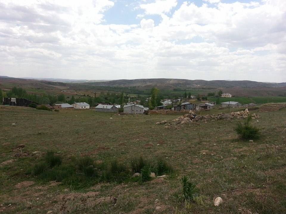 Sivas Karamehmetoğlu Köyü Resimleri 1