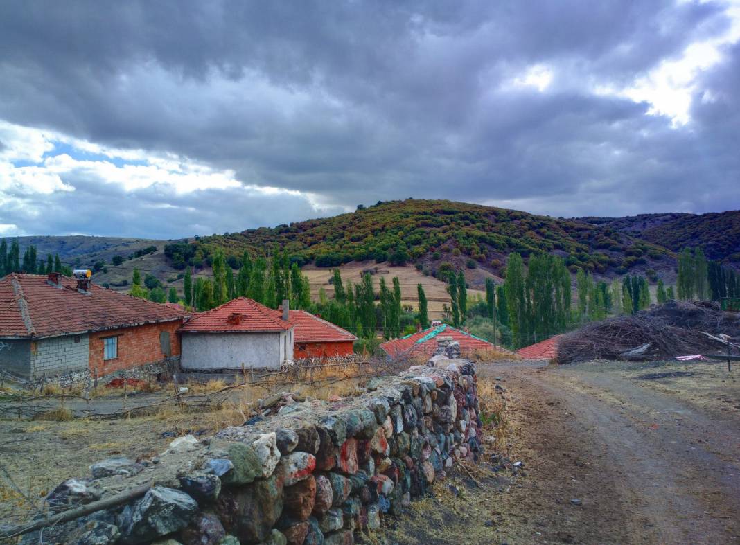 Yozgat Türkmensarılar Köyü Resimleri 1
