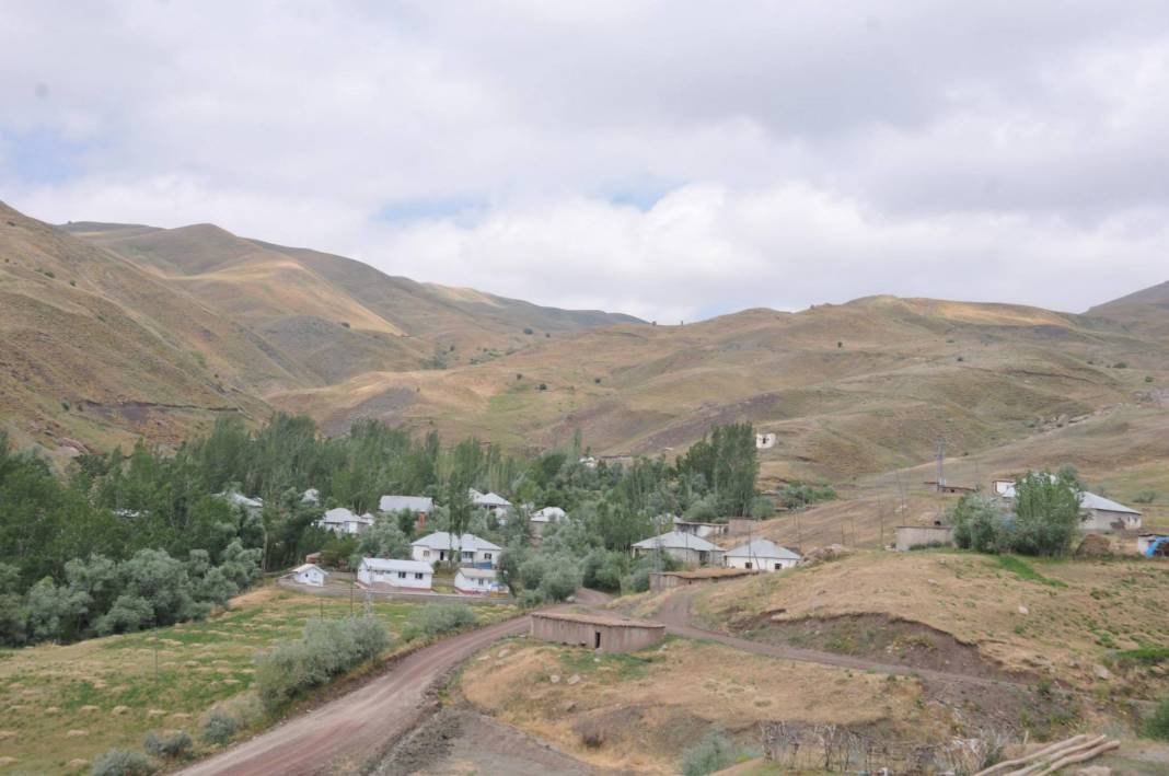 Hakkari Cevizdibi Köyü Resimleri 3