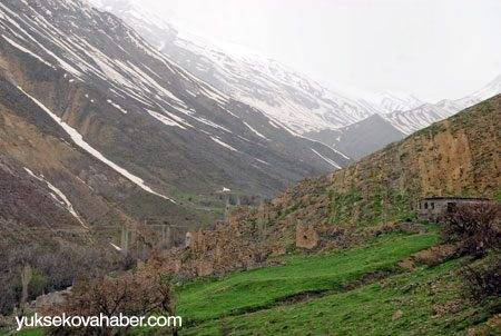 Hakkari Yoncalı Köyü Resimleri 1