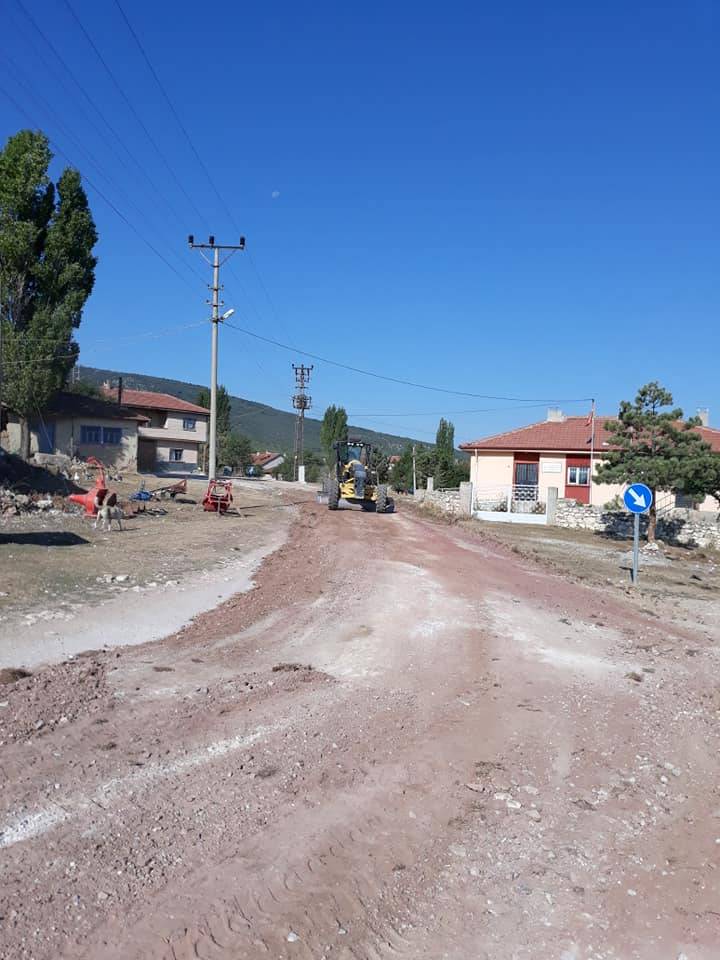 Aslanapa Bezirgan Köyü Resimleri 4