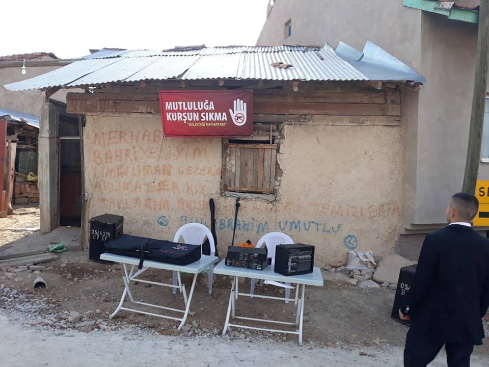 Aslanapa Bezirgan Köyü Resimleri 7