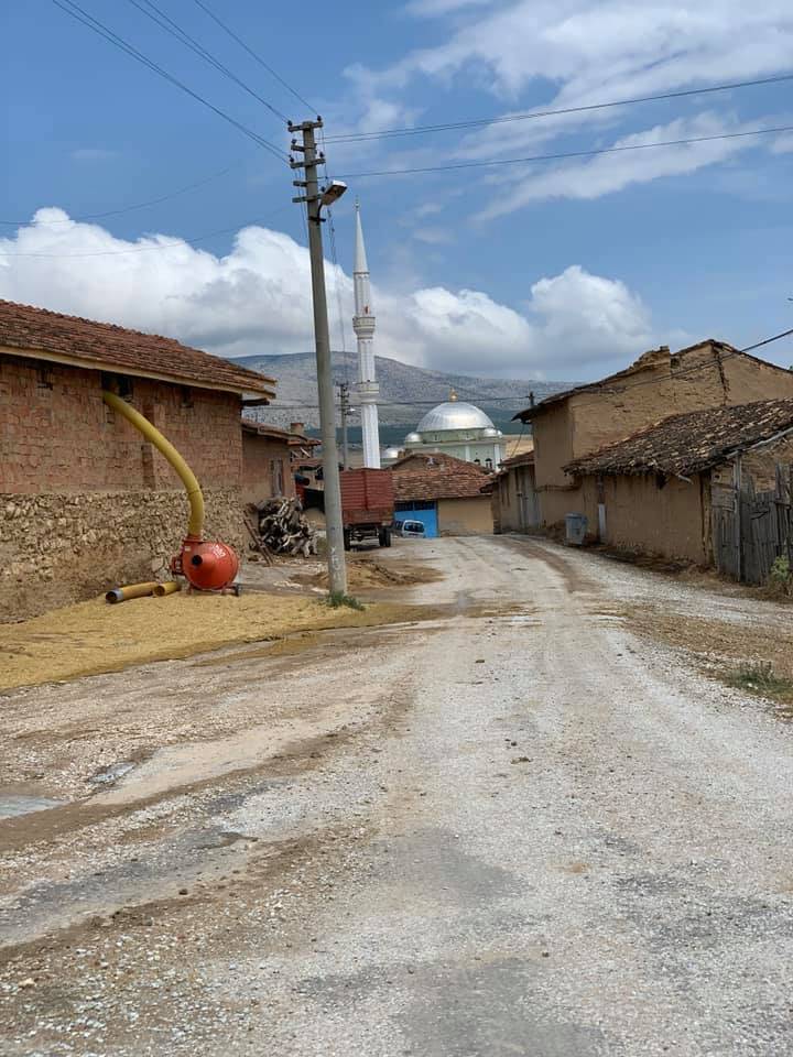 Aslanapa Haydarlar Köyü Resimleri 13