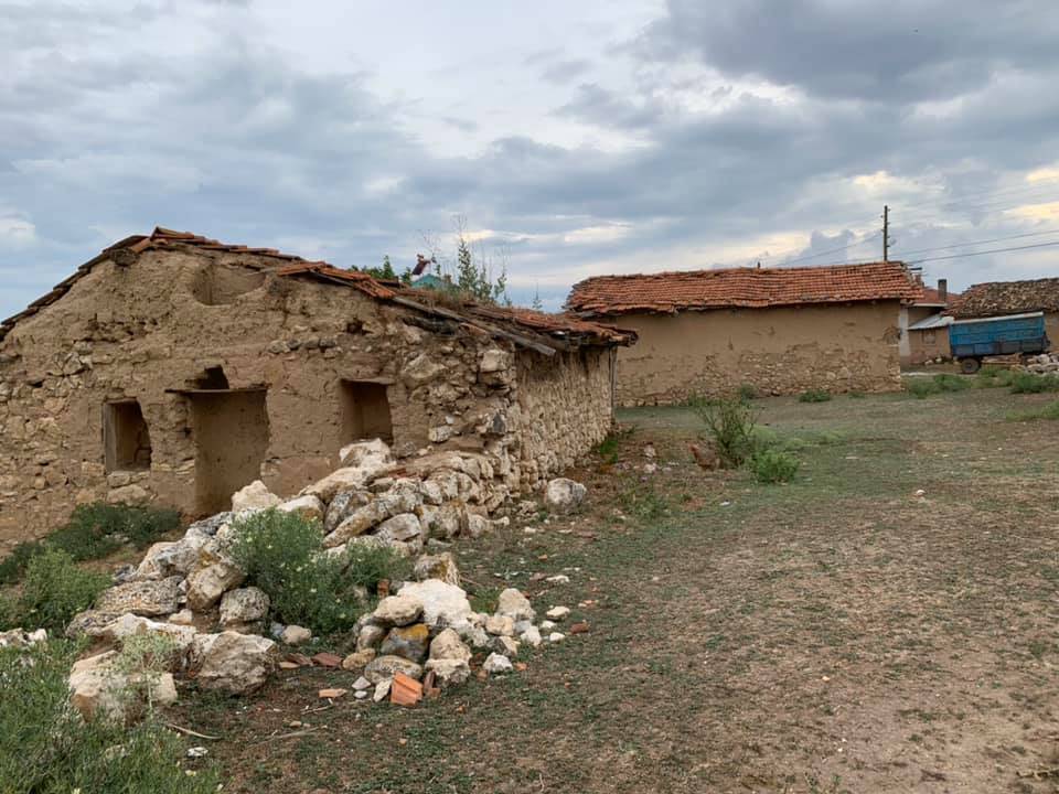 Aslanapa Haydarlar Köyü Resimleri 14