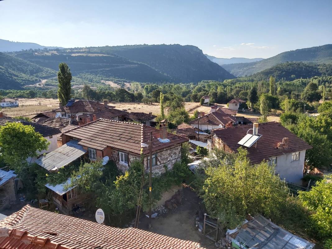 Domaniç Karamanlar Köyü Resimleri 15